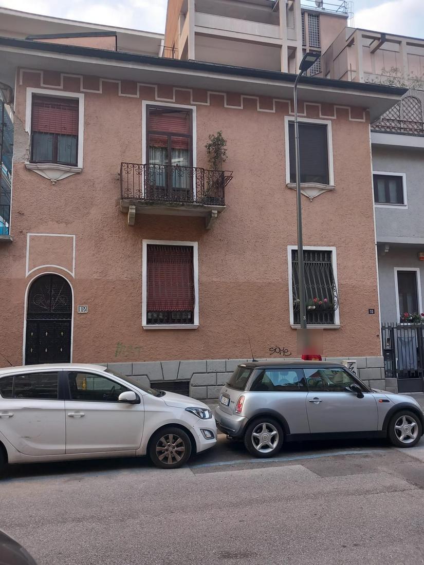 Cantiere Tinteggiatura facciata di una palazzina, foto 2