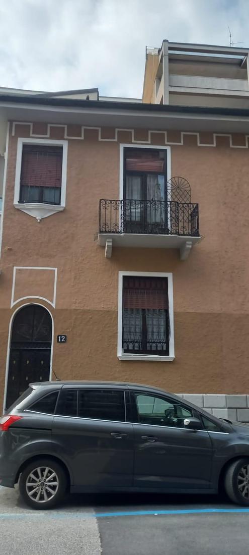 Tinteggiatura facciata di una palazzina, fine lavori